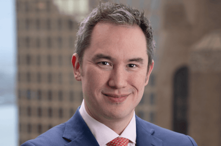 Headshot of Victor Suthammanont